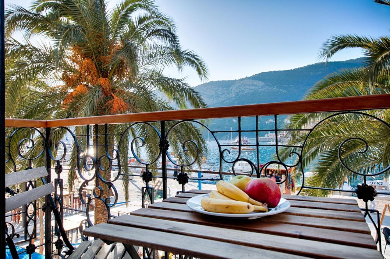 Seafront Rooms Koluna Komiža Exterior foto
